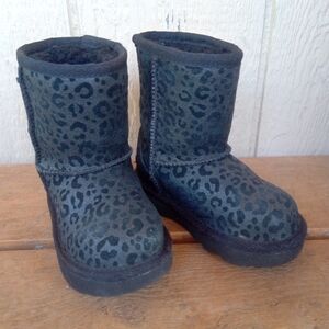 Toddler boots